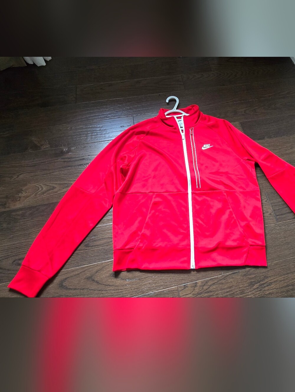 Nike Men’s Bright Red Full-Zip Performance Jacket